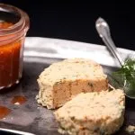 Laxpate med räkor och romsås